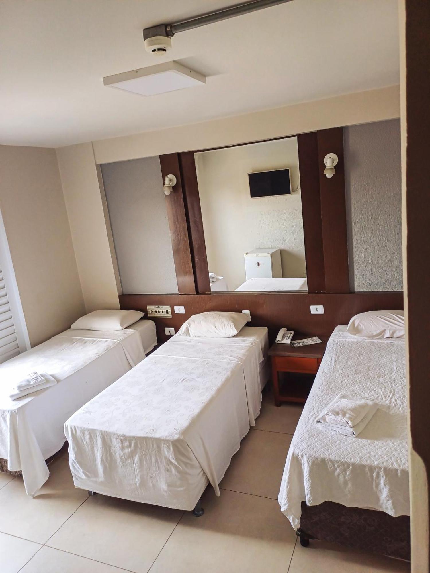 Piloes Palace Hotel Mineiros Luaran gambar