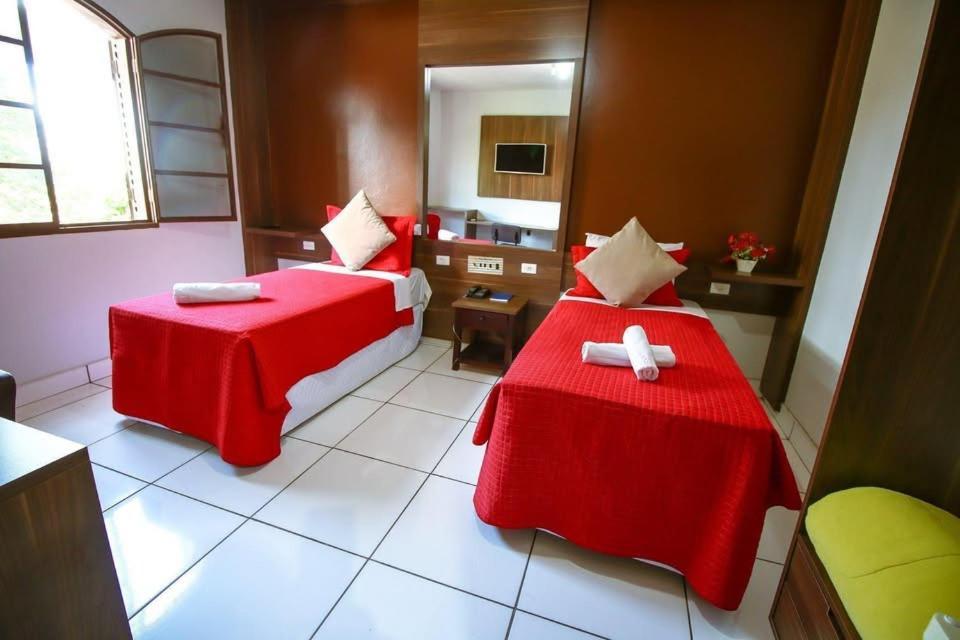 Piloes Palace Hotel Mineiros Luaran gambar