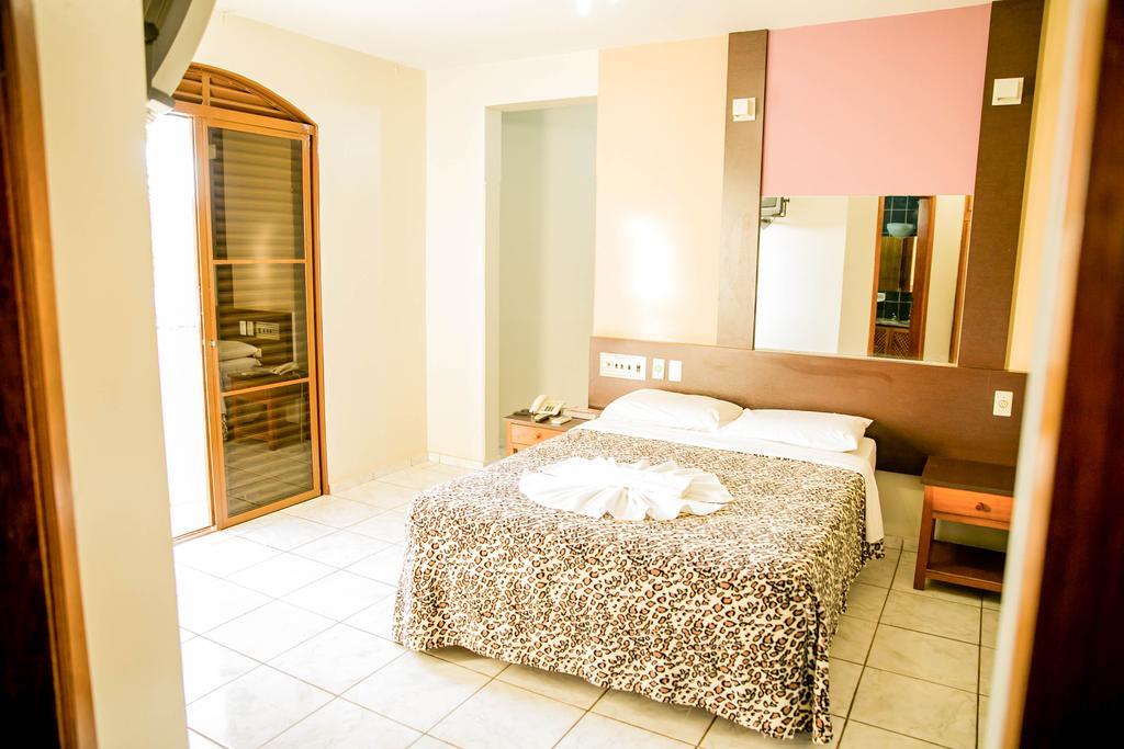Piloes Palace Hotel Mineiros Bilik gambar