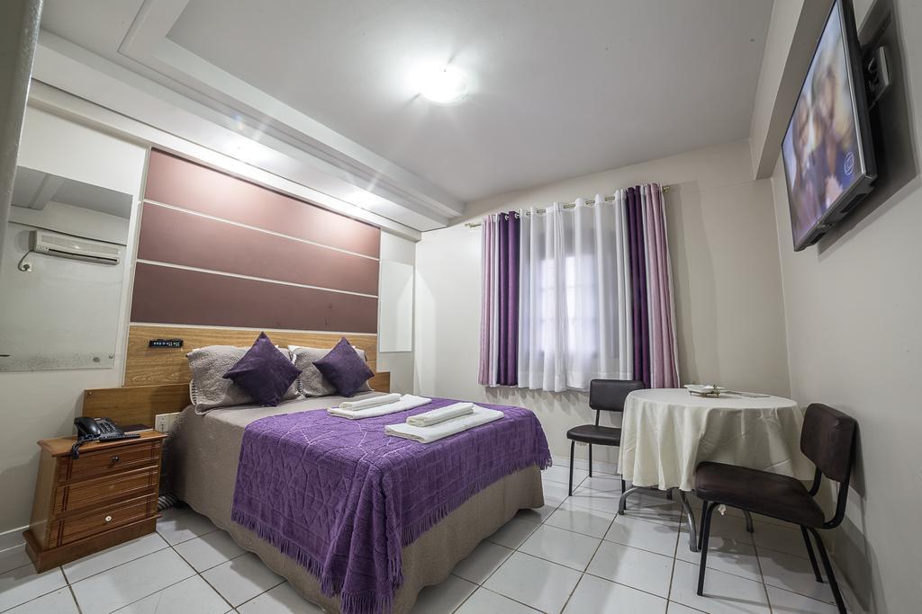 Piloes Palace Hotel Mineiros Luaran gambar