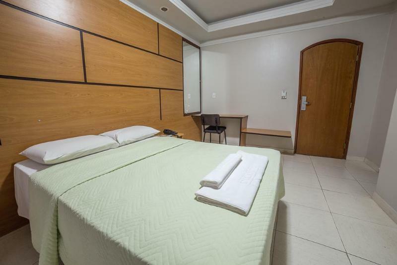 Piloes Palace Hotel Mineiros Luaran gambar